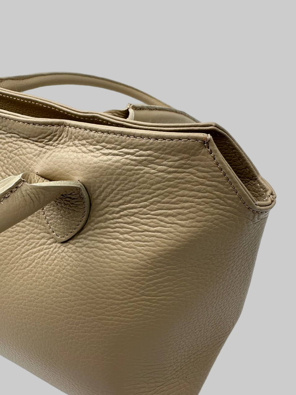 Sample Andria i Läder Ljustaupe /