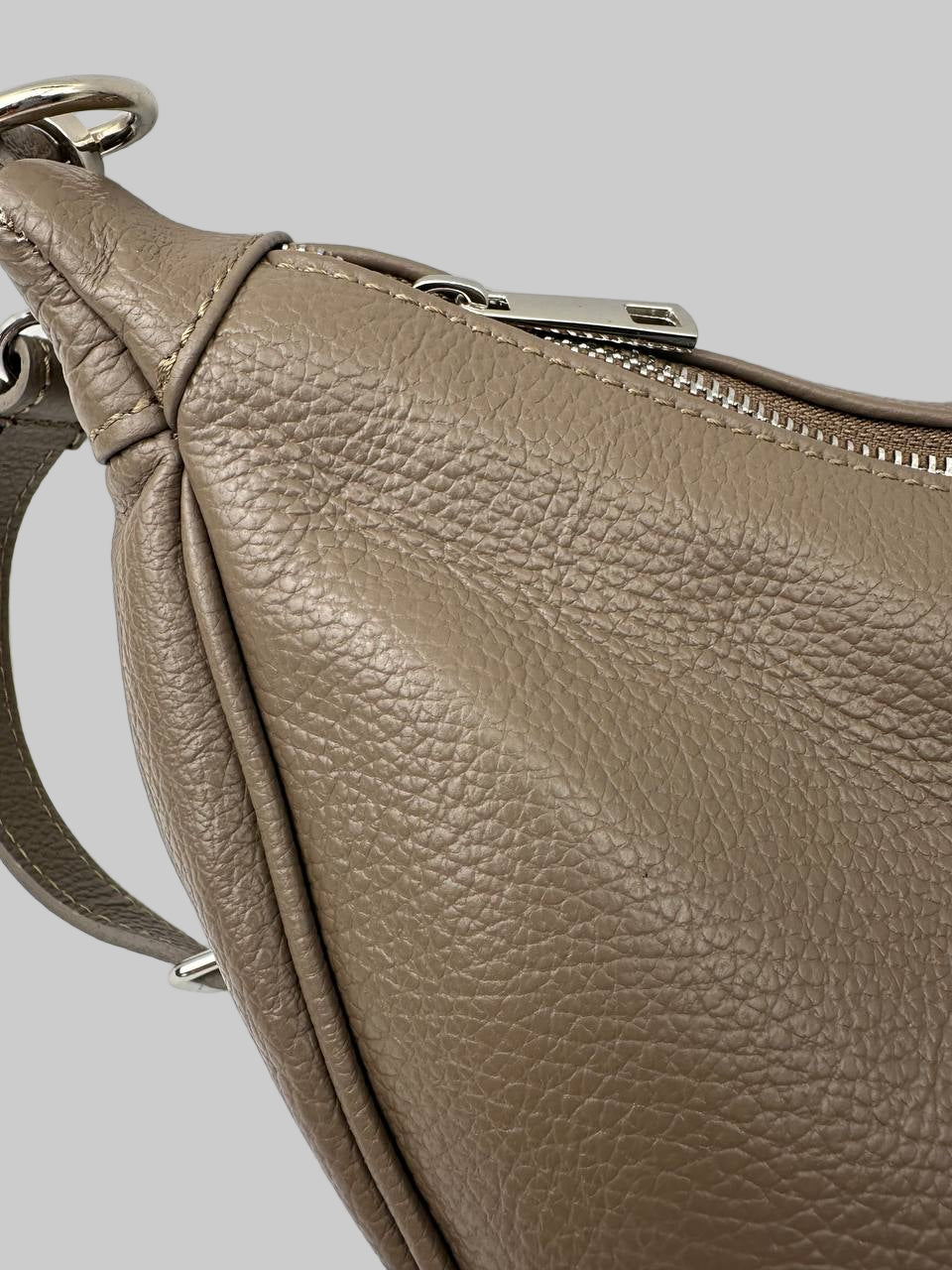 Sample Lucca Taupe /