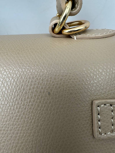 Sample Trento i Saffiano Läder Ljustaupe /