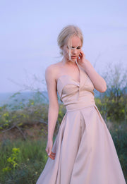 Satin maxiklänning "Sete", Beige - Latalia.se