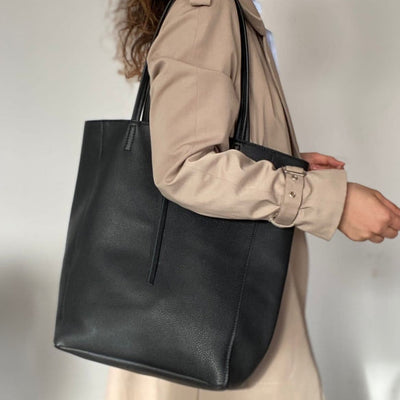 Leather bag "Anzio" with zipper, Black