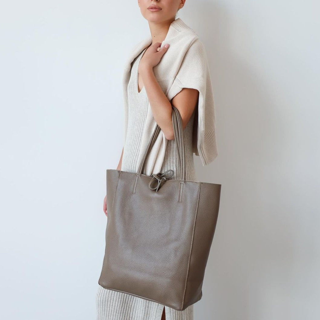 Leather bag "Anzio" with zipper, Taupe