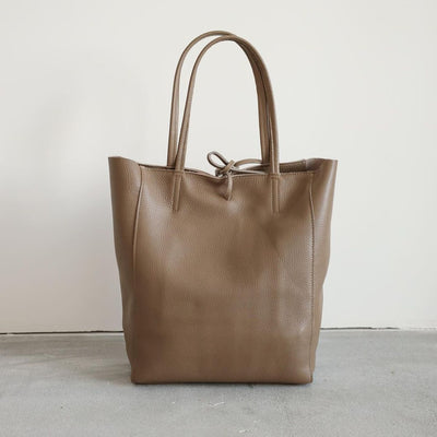 Leather bag "Anzio" with zipper, Brown