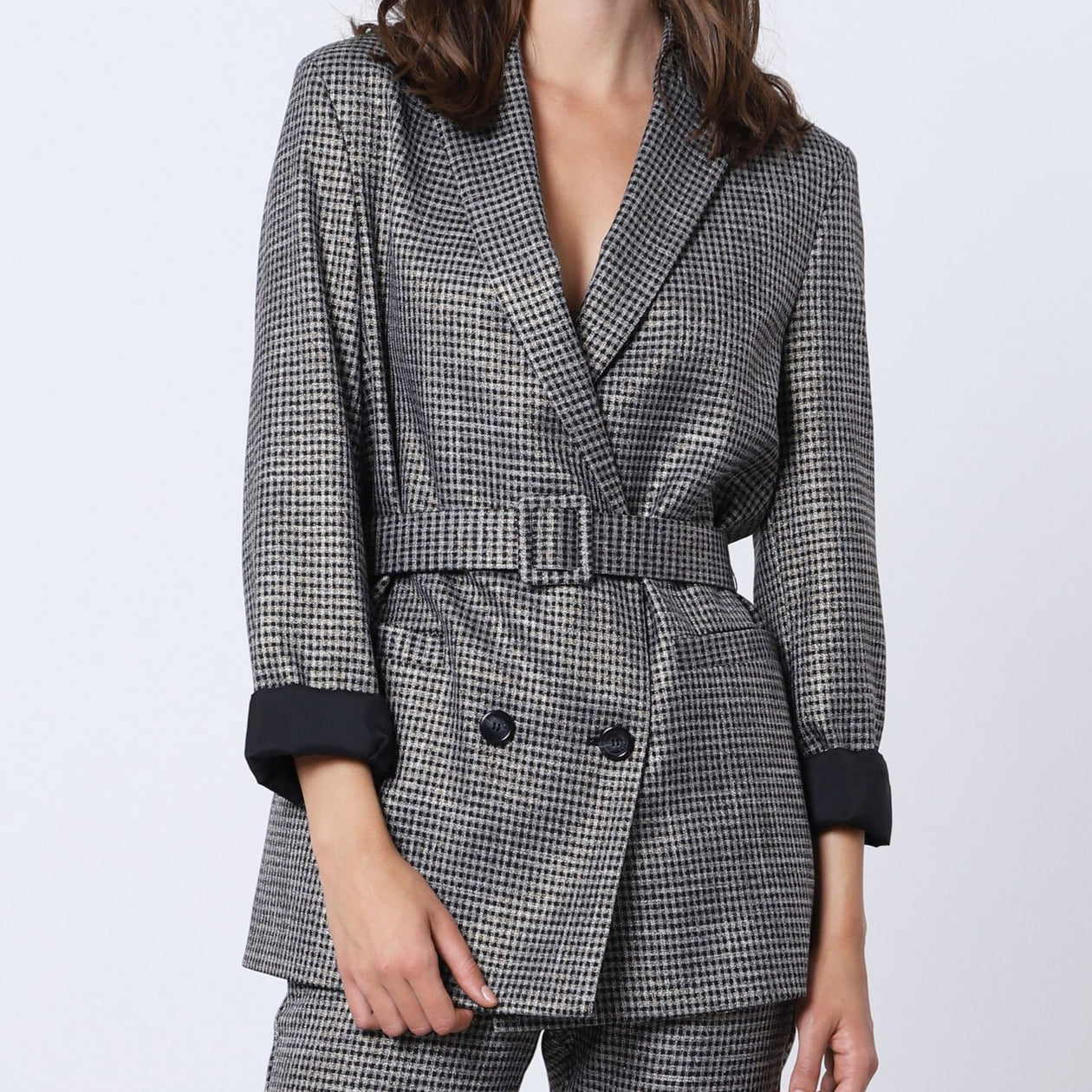 Rutig kavaj med matchande bälte - Latalia.se